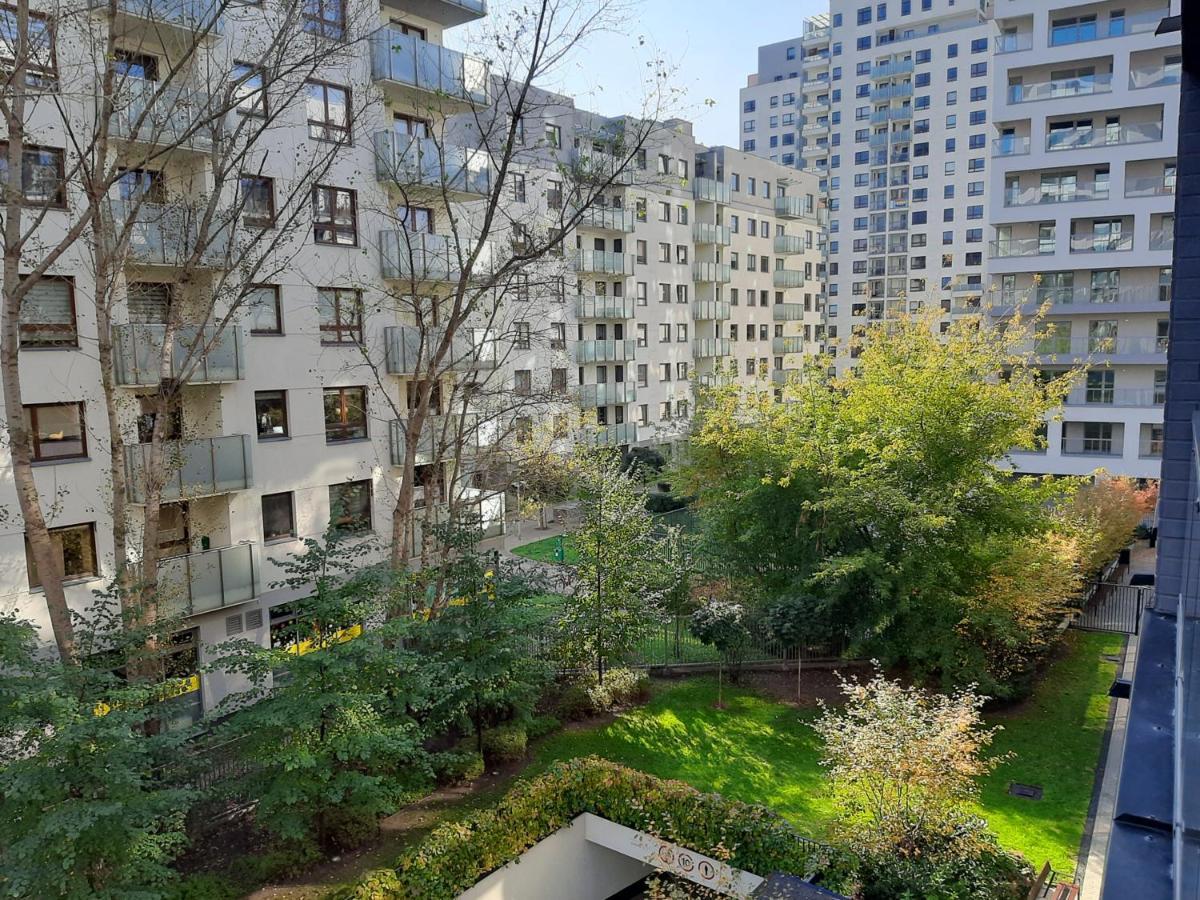 Butas Siedmiogrodzka - Handy Location, Aircon & Garage Free Warsaw
