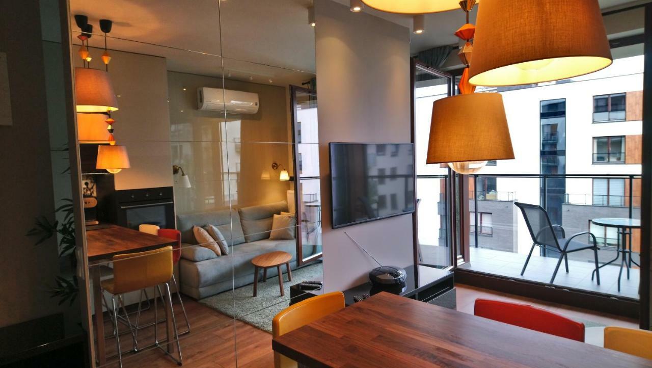 Siedmiogrodzka - Handy Location, Aircon & Garage Free Butas *