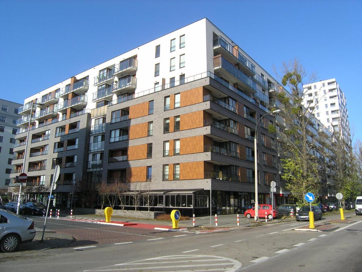 Butas Siedmiogrodzka - Handy Location, Aircon & Garage Free Warsaw